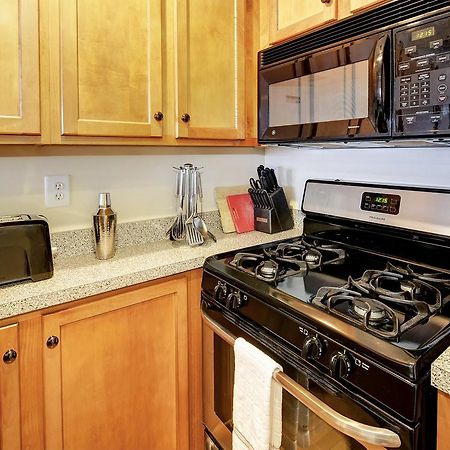 Restaurant Row Townhouse 2 King Bedrooms Louisville Bagian luar foto