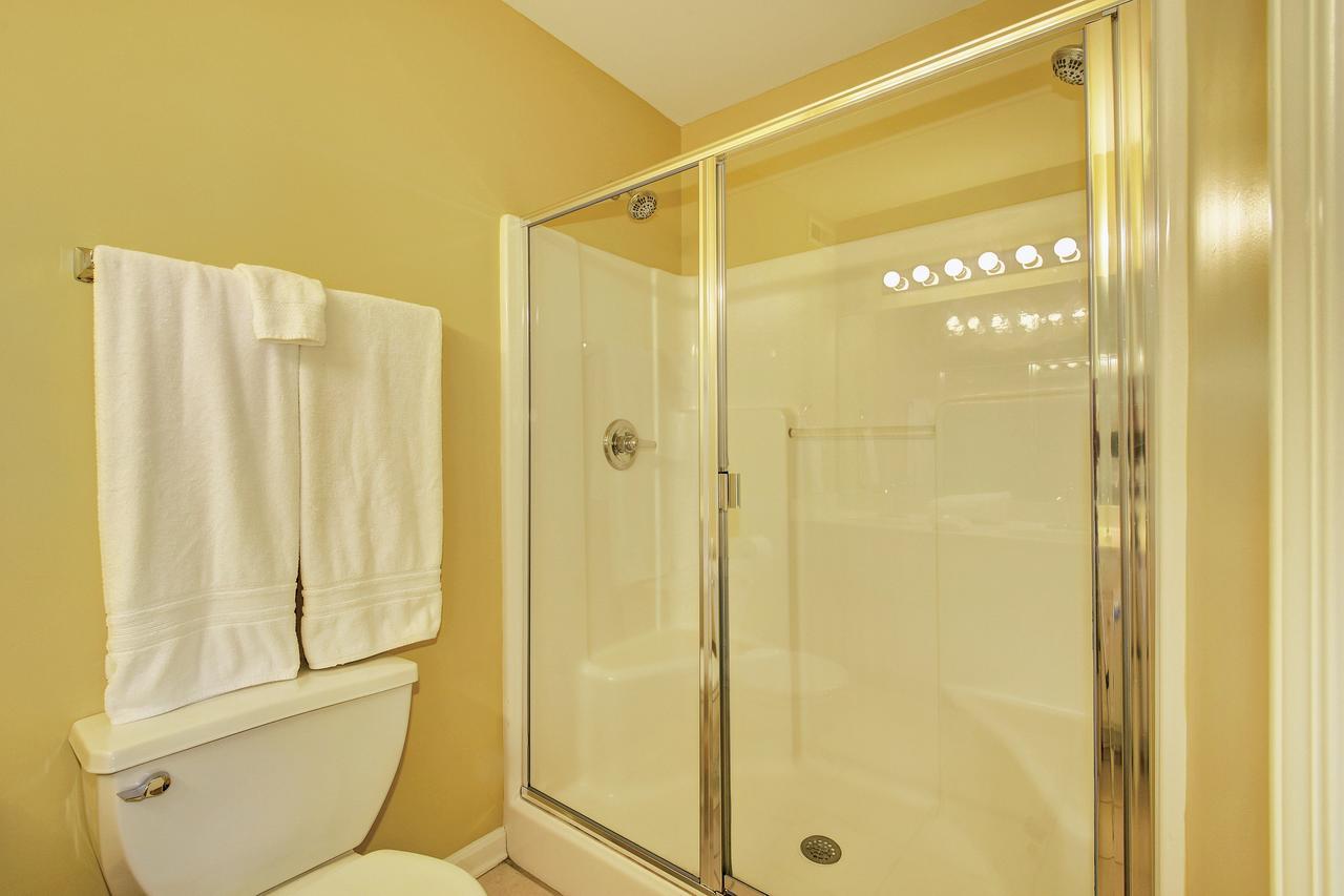 Restaurant Row Townhouse 2 King Bedrooms Louisville Bagian luar foto